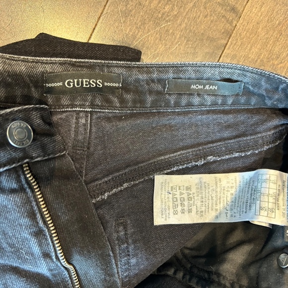 Guess Black Mom Jeans with Rips on Knees - Picture 2 of 4